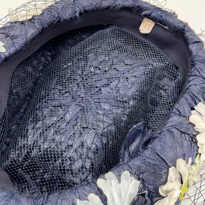 Vintage Woman’s Navy Blue Straw Cocktail Fascinator Pillbox Hat Netting HB1