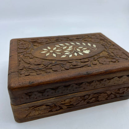 Vintage Carved Hand-Crafted Wood Stationary Jewelry Trinket Box 7x5x2.5” TG4