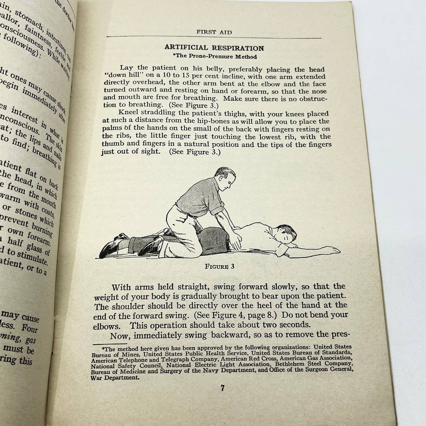 1940s First Aid Booklet Metropolitan Life Insurance TF7