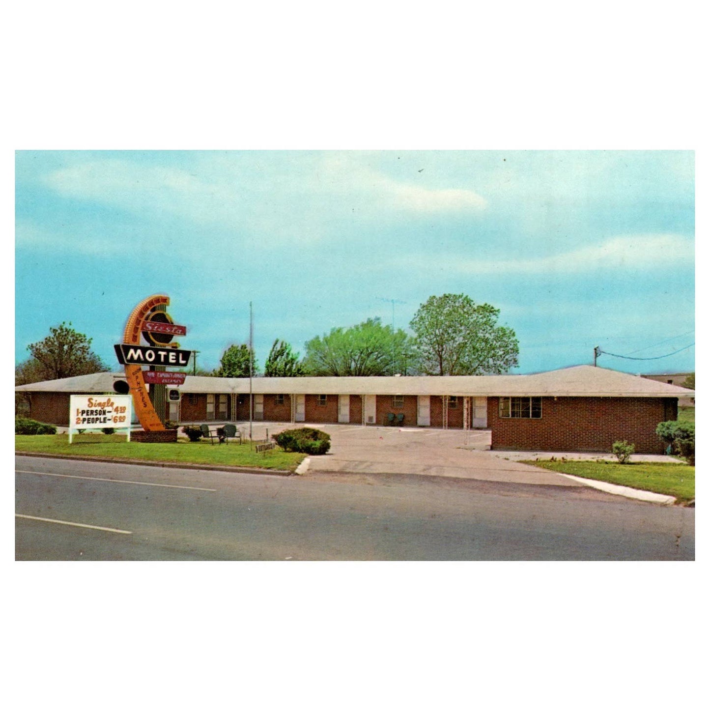 Siesta Motel Muskogee Oklahoma - Postcard TJ8-2