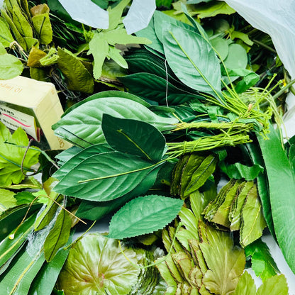 HUGE Lot of Vintage 1960s - 70s Craft Artificial Flowers GREEN LEAVES Japan TD6
