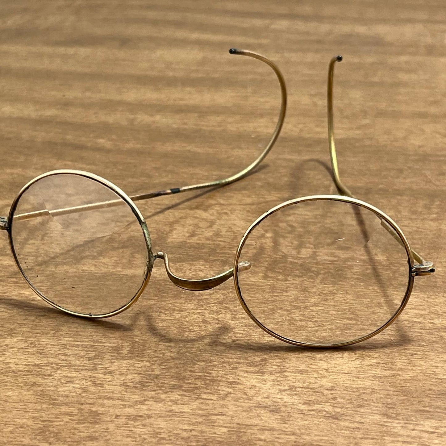 Antique Early 1900s Gold Round Frame Cable Arm Shuron Eyeglasses 5” TA2