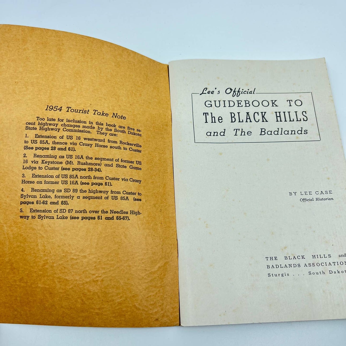 1954 Lee’s Official Guidebook to the Black Hills & the Badlands South Dakota TA3