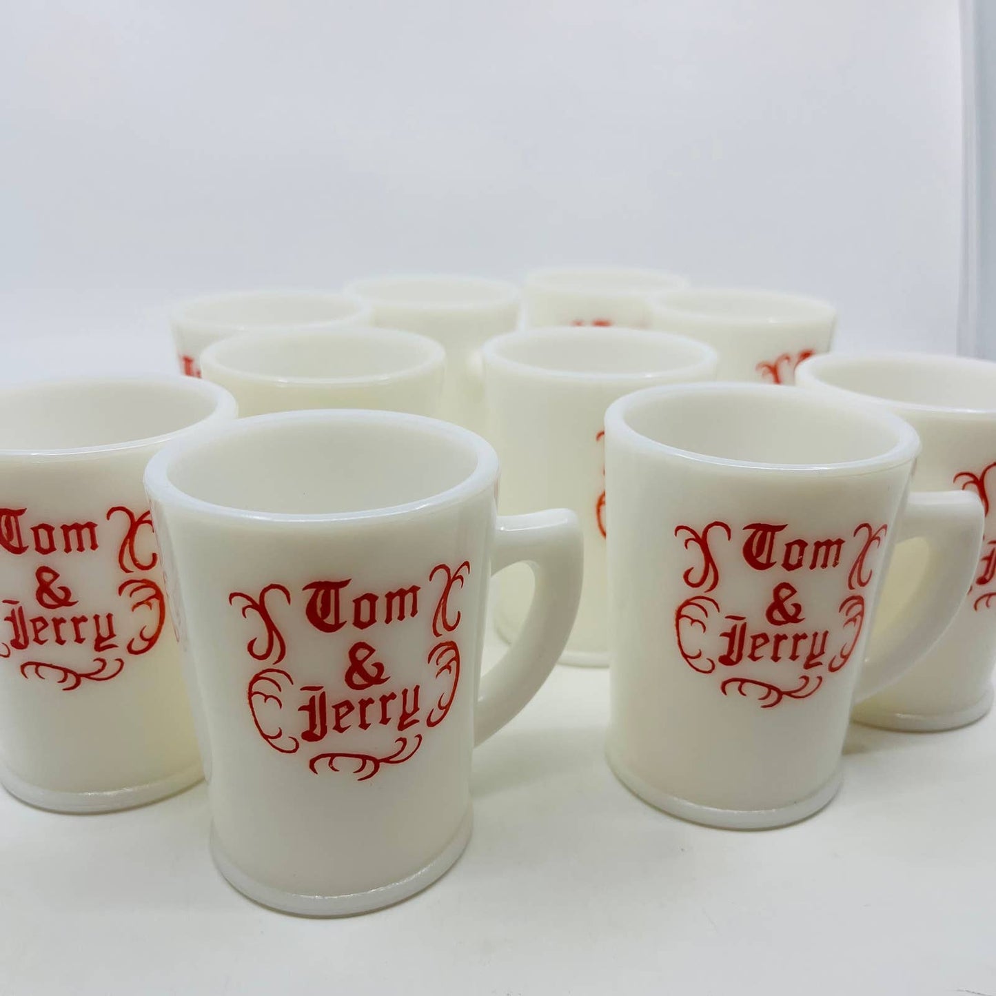 Vintage McKee Tom & Jerry Holiday Christmas Milk Glass Punch Bowl & 10 Cups