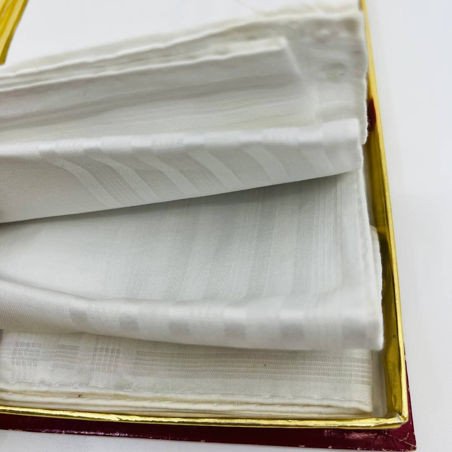NIP CHRISTIAN DIOR Set of Three White Swiss Woven Large Sized Handkerchiefs TD5