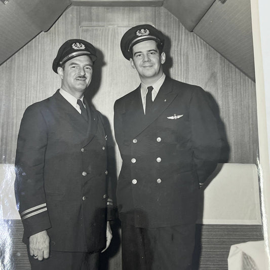 1947 American Airlines Photo Capt DeWitt & McPhee Inaugural DC-6 Flight 8x10 AB7