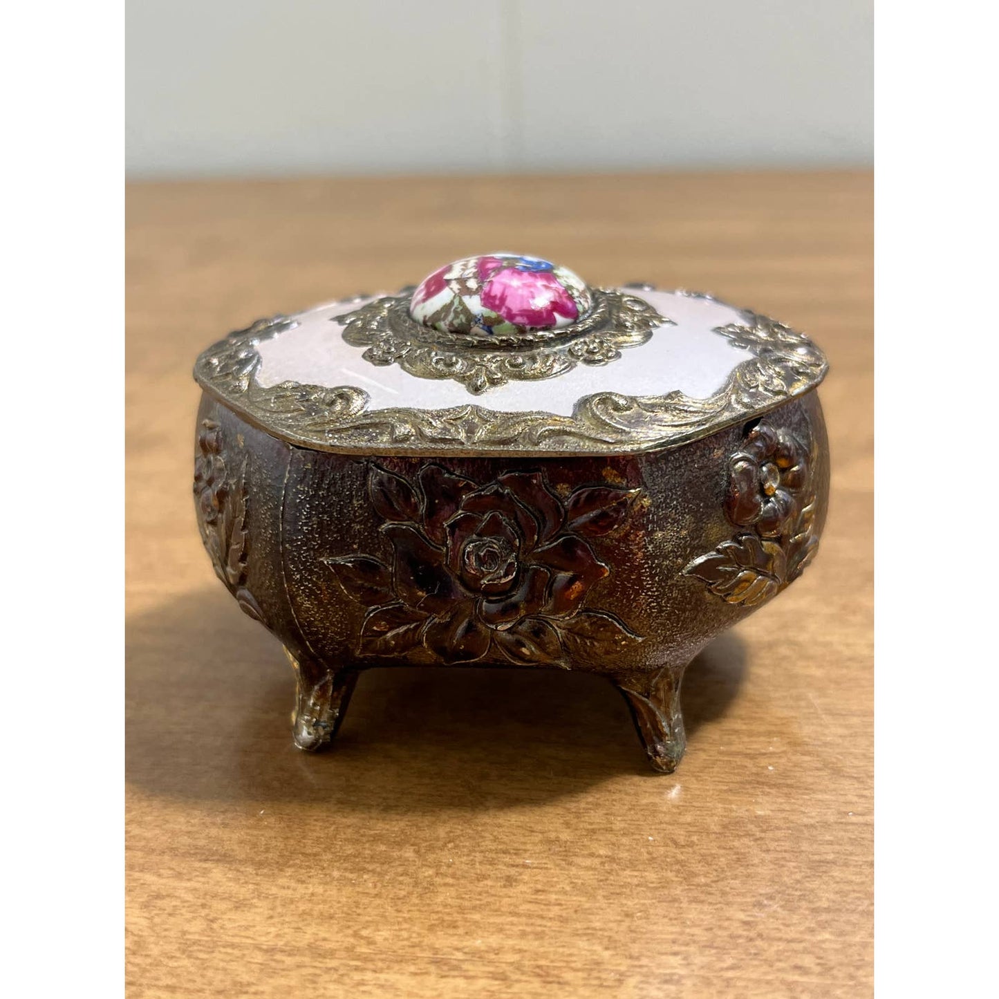 Vtg Art Nouveau Saccharine Victorian Trinket Box White Enamel Brass Japan 3” TG8