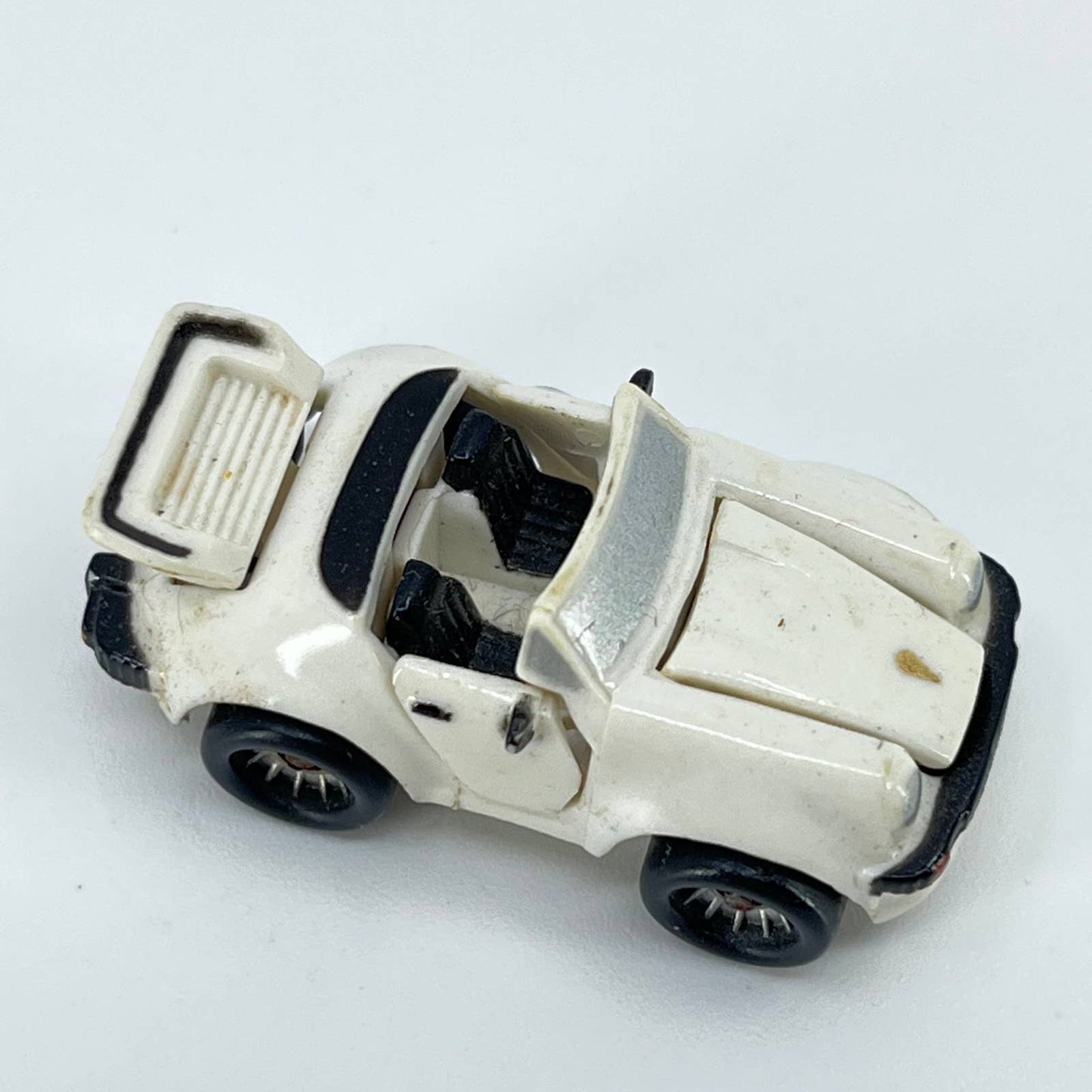 1988 Galoob Micro Machines Deluxe PORSCHE 911 with Opening Doors SD1