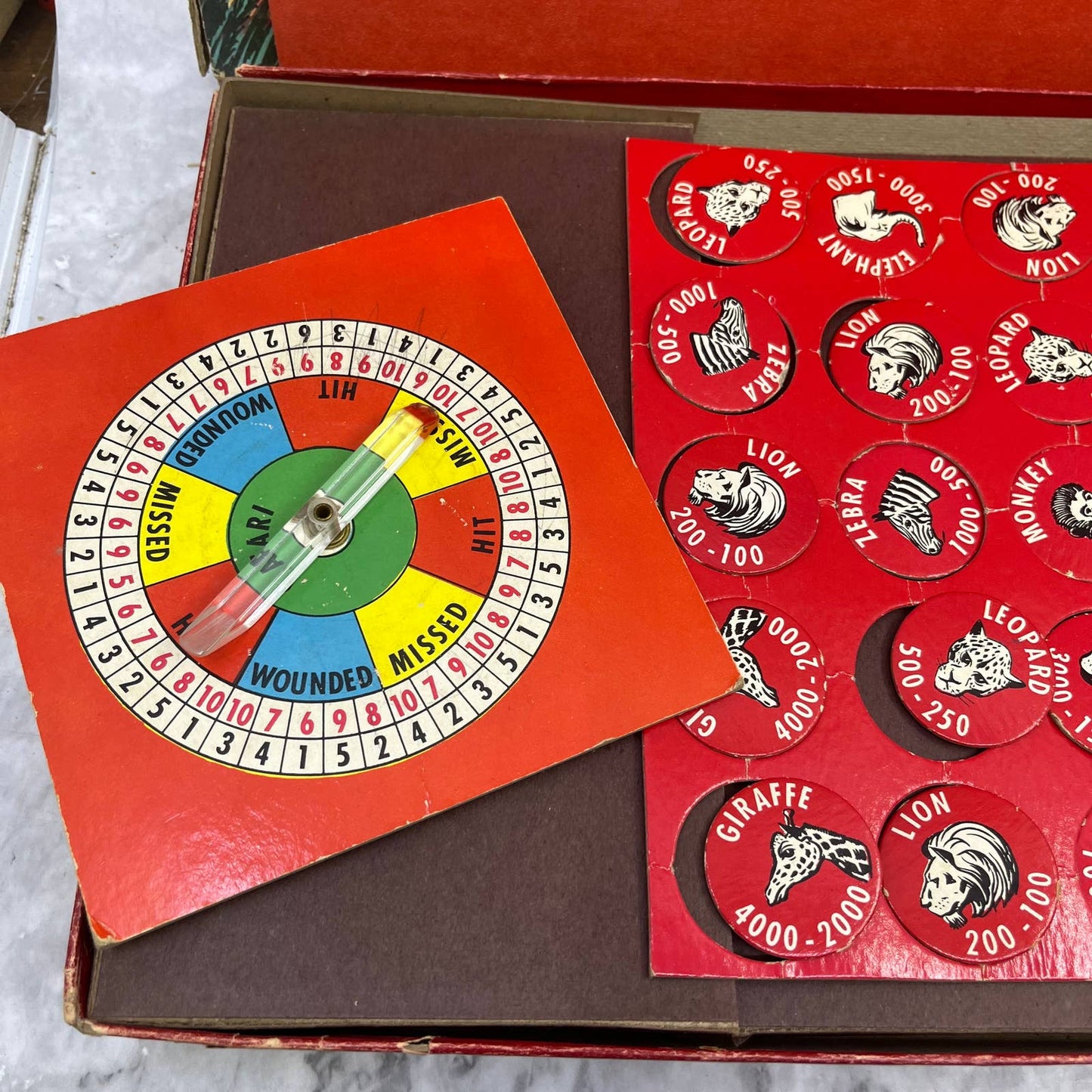 RARE Vintage 1950 Selchow & Righter SAFARI Hunting Game Board Game TJ7