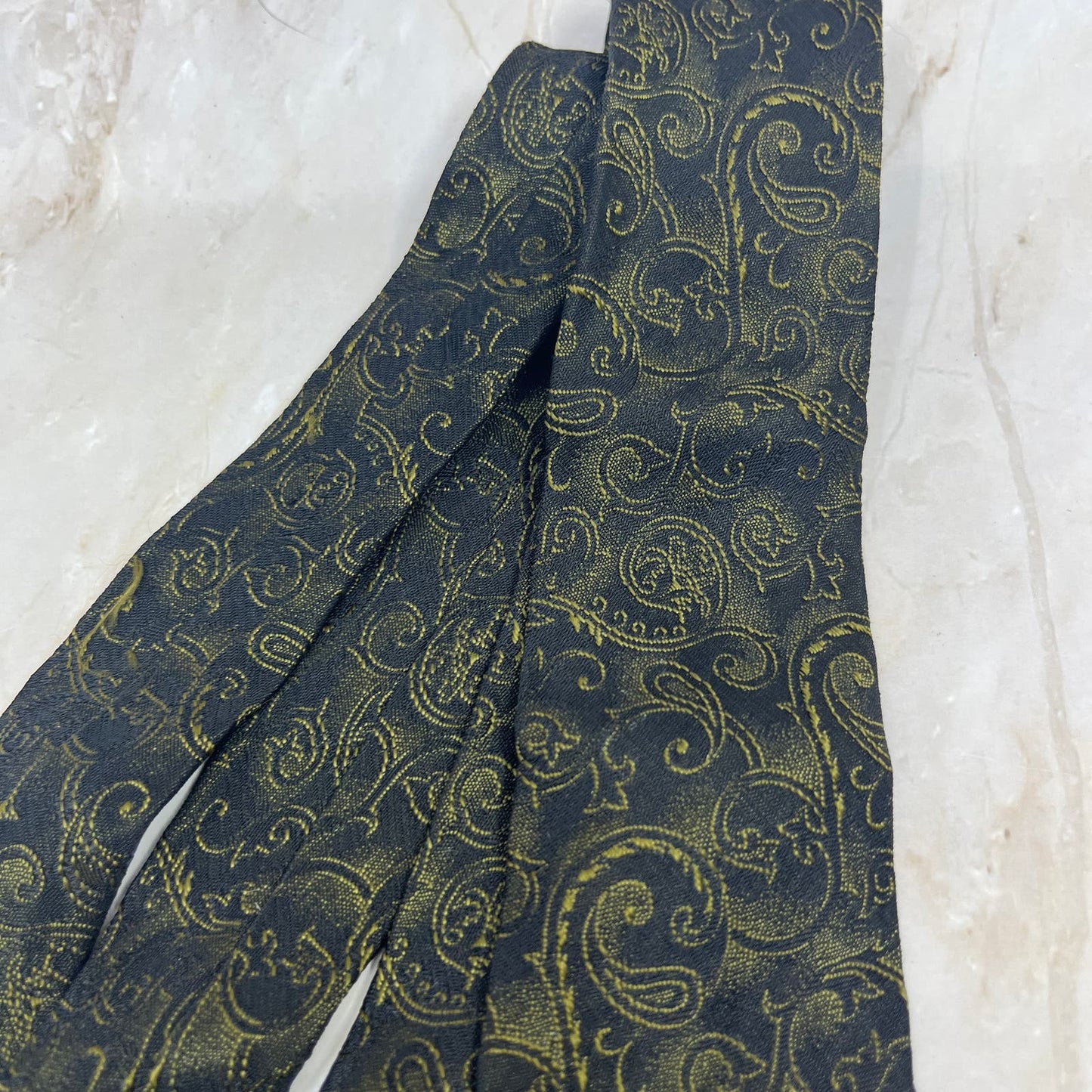 Retro Men's Black and Gold Art Nouveau Acetate Rayon Necktie Tie TC9