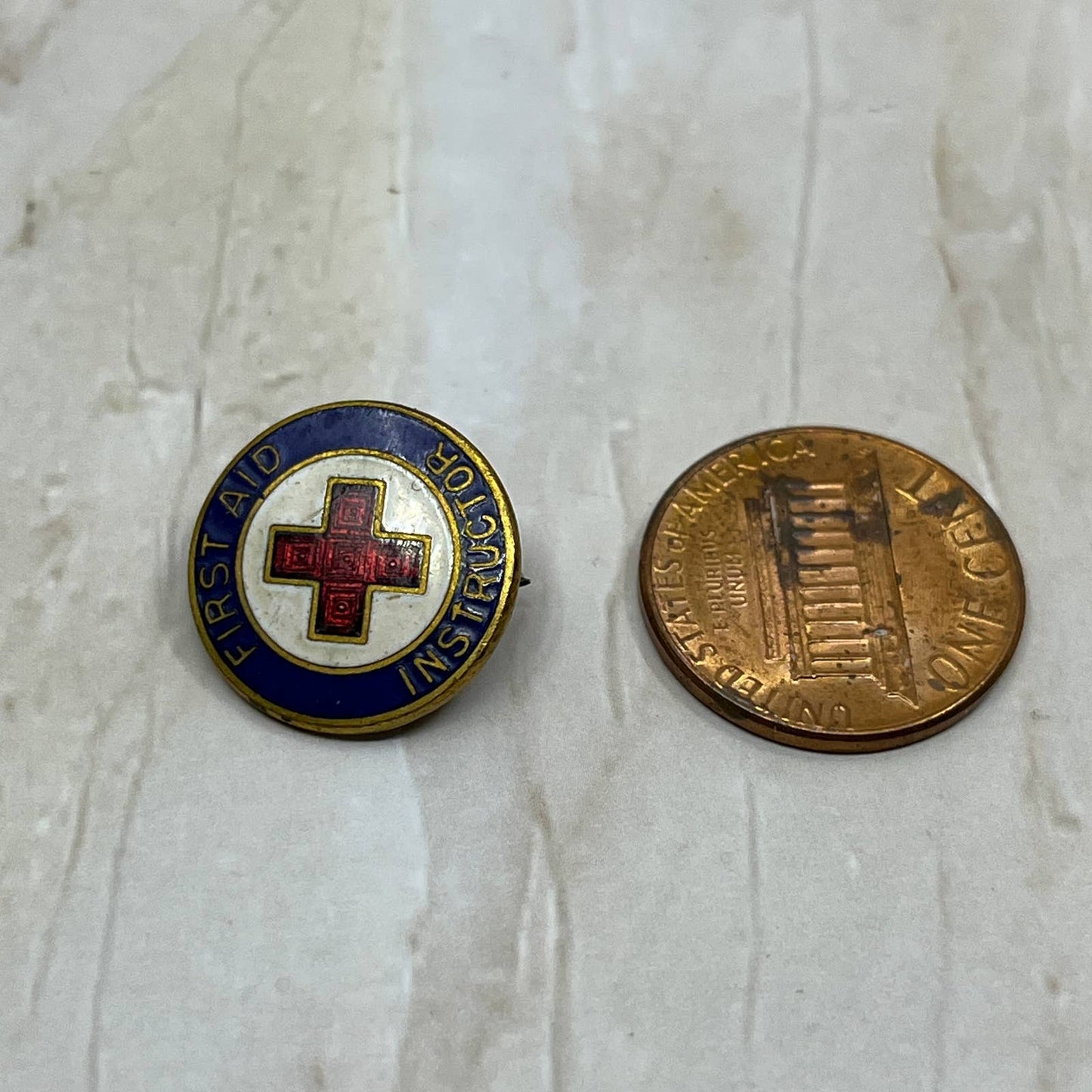 Vintage Red Cross First Aid Instructor Enamel Brass Pinback Button TI7-S1