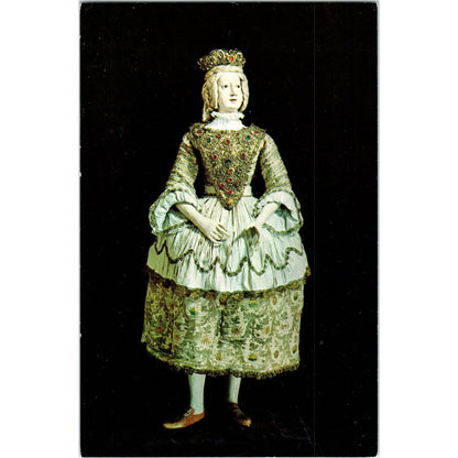 4ft Fashion Doll for Princess of Wurttemberg Yesteryears Museum Postcard PB5