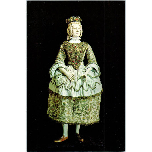 4ft Fashion Doll for Princess of Wurttemberg Yesteryears Museum Postcard PB5