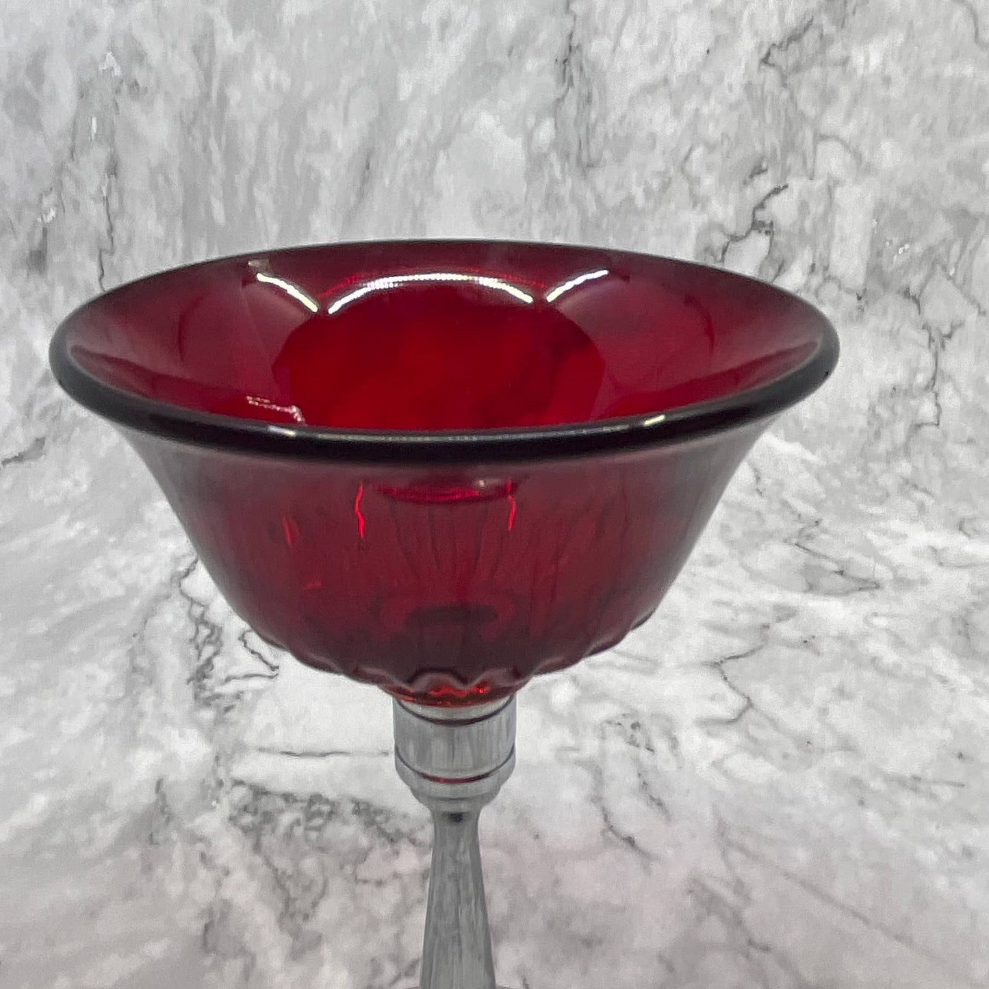 New Martinsville Red Elegant Glass Chrome Stem 5 1/4" Wine Glass Set of 2 TI7