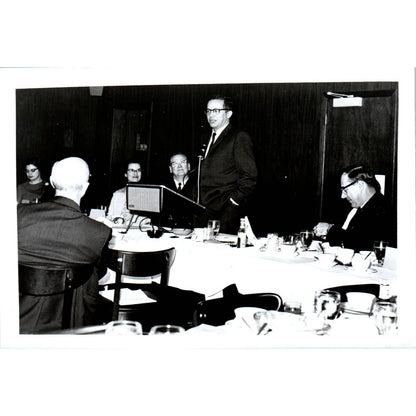 Dr. Bernard B. Fall Addressing Banquet Audience 1966 Original Photo 5x7 TK1-P4