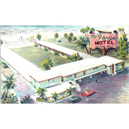 The Fargo Motel on the Gulf St. Petersburg Florida Original Postcard TK1-P19