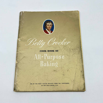 1942 GOLD COVER Betty Crocker Cook Book of All-Purpose Baking TF7-2