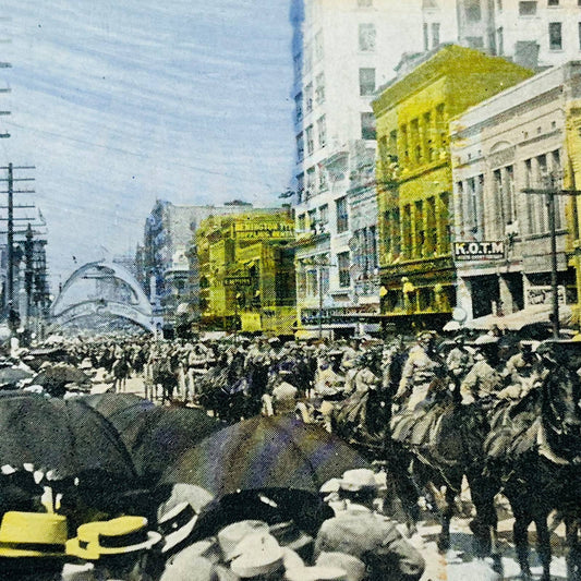 1898 Stereoview Card Tinted Spanish-American War Artillery Federal Troop Parade