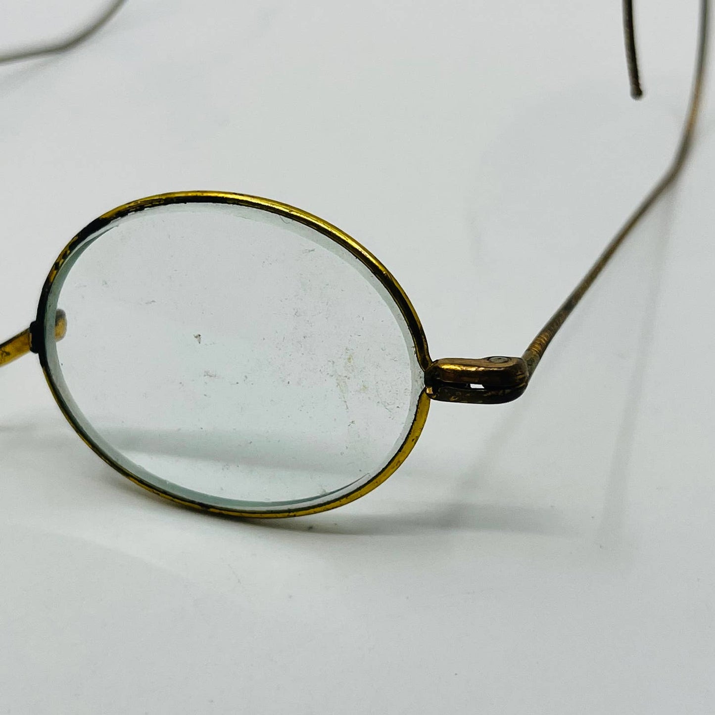 Antique 1800s Eyeglasses Gold Tone Oval Frame Cable Arms