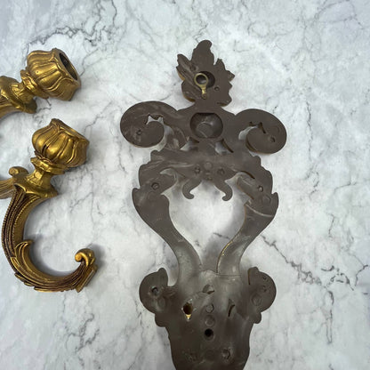 Vintage Gothic Brass Tone Cast Resin 2 Arm Wall Mount Candelabra Sconce 13" TI7