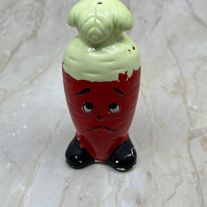 Vintage Carrot Salt and Pepper Shaker Ceramic Japan 4.5” TI7