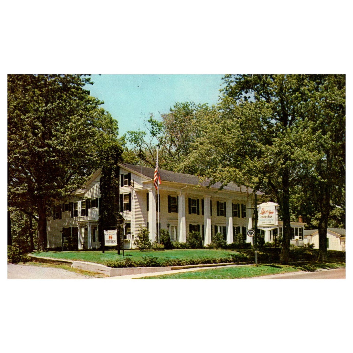 Vintage Postcard - Lutz's Inn Famous American Smorgasbord Painesville Ohio TJ6-1