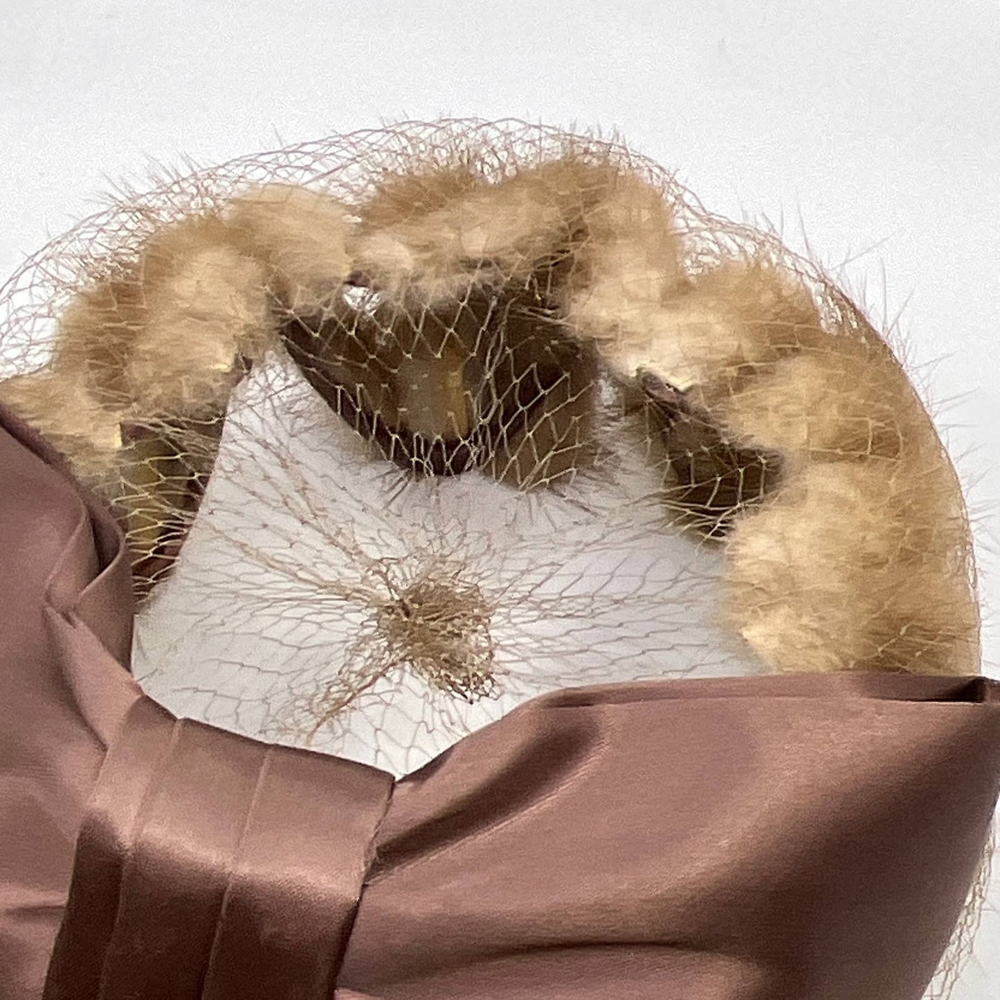 Vintage Beige Mink Fur Fascinator Champagne Satin Ribbon With Veil Cage TI4