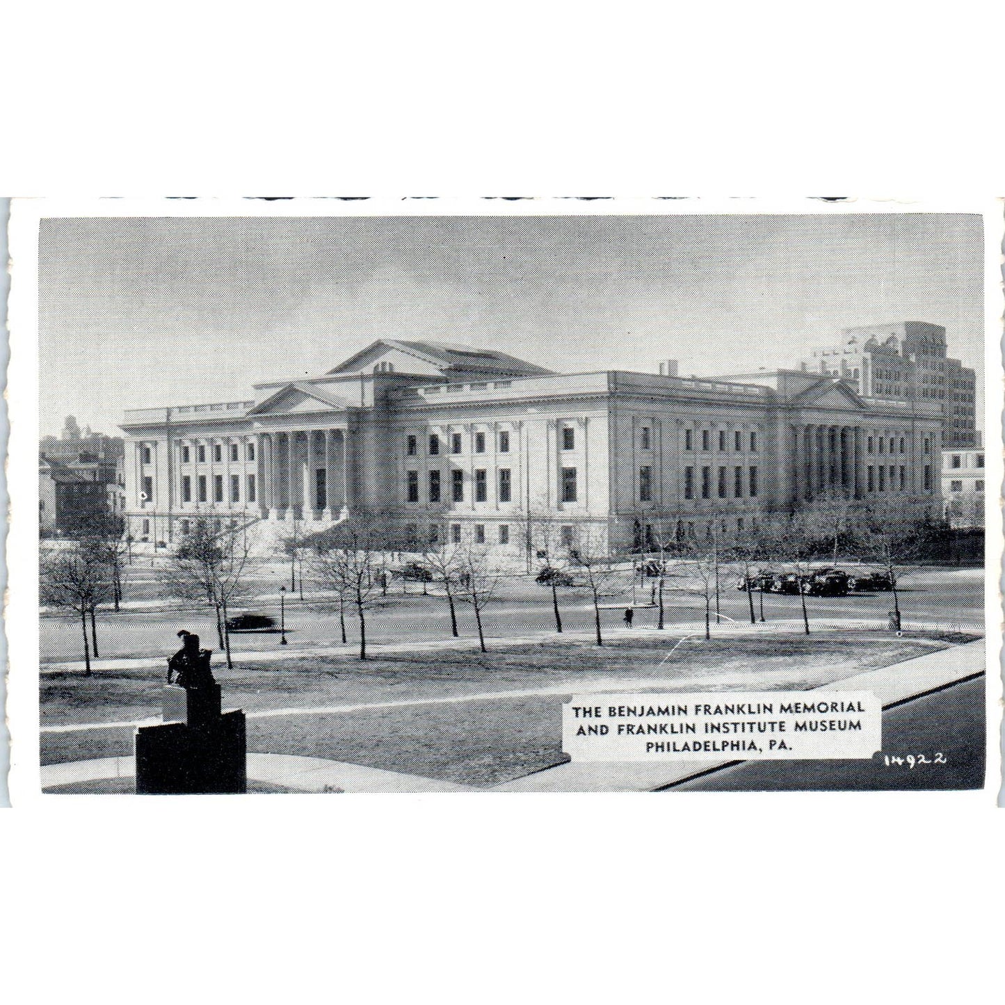 Vintage Postcard Benjamin Franklin Memorial & Institute Philadelphia PA TI1-1