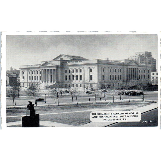 Vintage Postcard Benjamin Franklin Memorial & Institute Philadelphia PA TI1-1