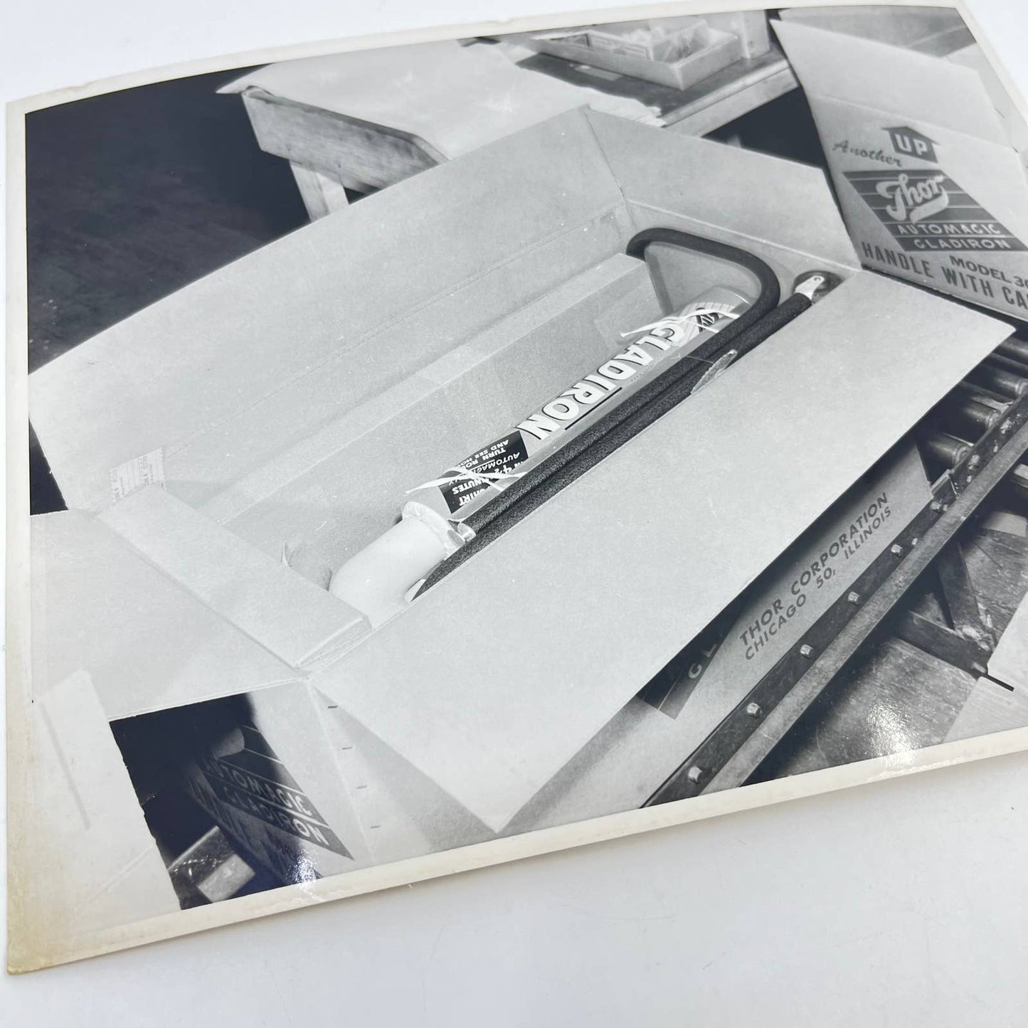 1940s Assembly Line Manufacturing Photo Thor Automatic Gladiron Chicago IL AA7-5