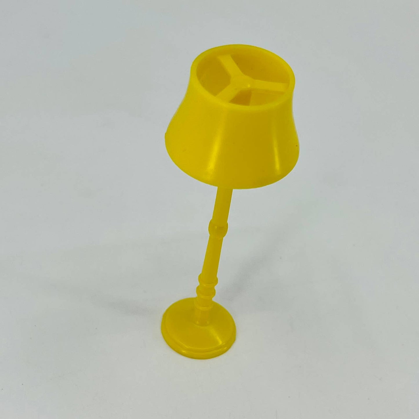 1950s MCM Dollhouse Furniture Celluloid Yellow Floor Lamp TD6