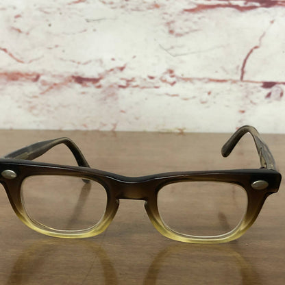 1950s American Optical Kids Horn Rimmed Glasses 5.25 w Lenticular Dog Case TH3