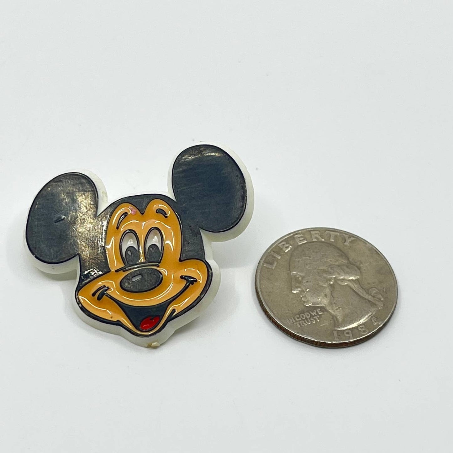 Vintage Walt Disney MICKEY MOUSE Celluloid Pinback Button SC6