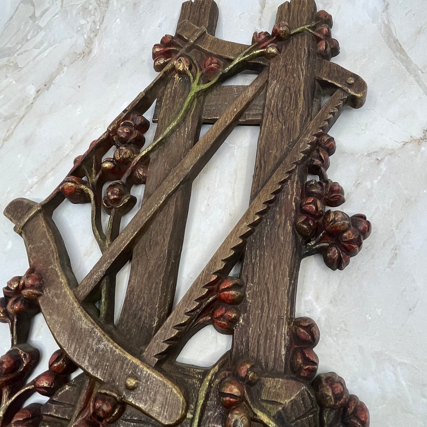 1972  Burwood Resin Wall Hanging Plaque Old Wood Pile Squirrel Hand Saw 18x7 TJ9