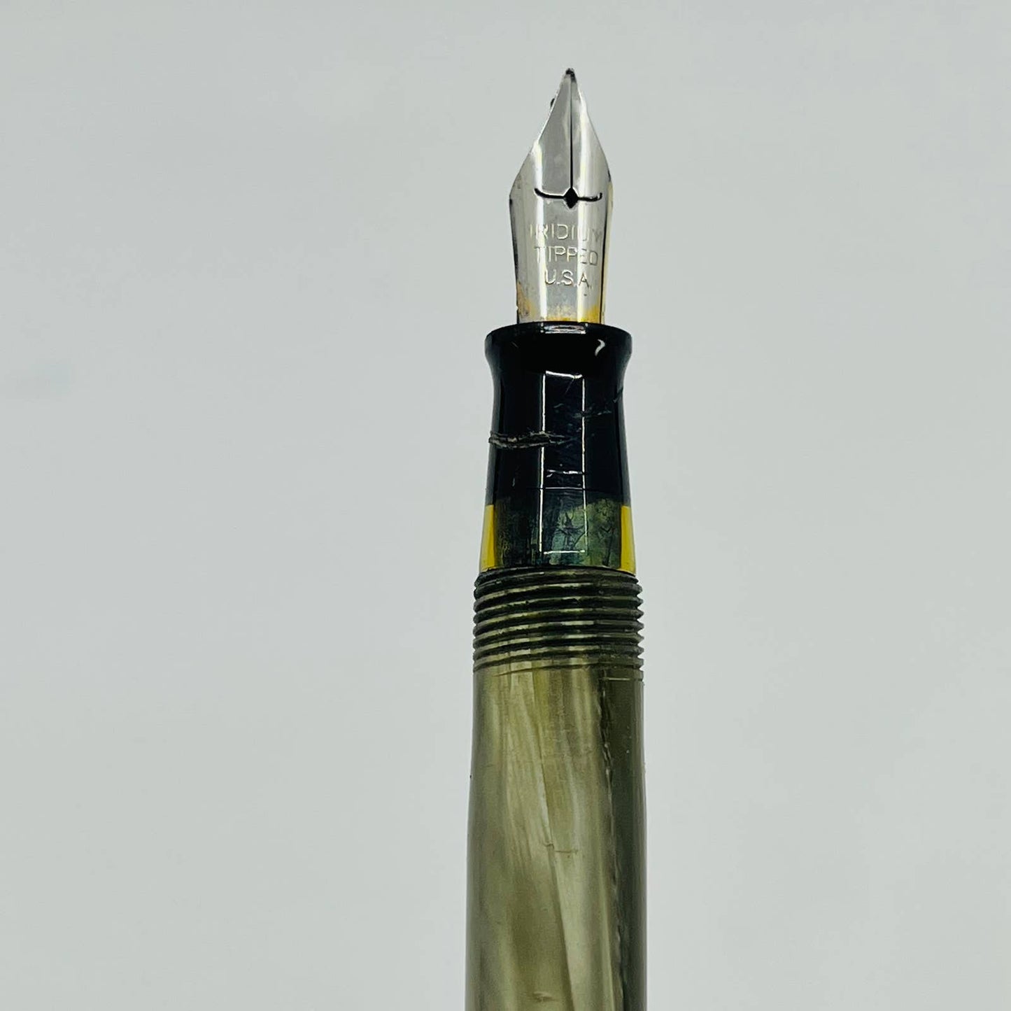 Vtg Green Olive Marble Celluloid Fountain Pen Iridium Tip Nib SB8-4