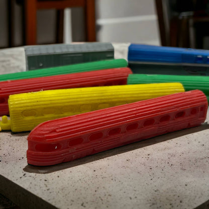 1950s Lot of 8 Plastic Zephyr Train Locomotove Toys 4" TJ9