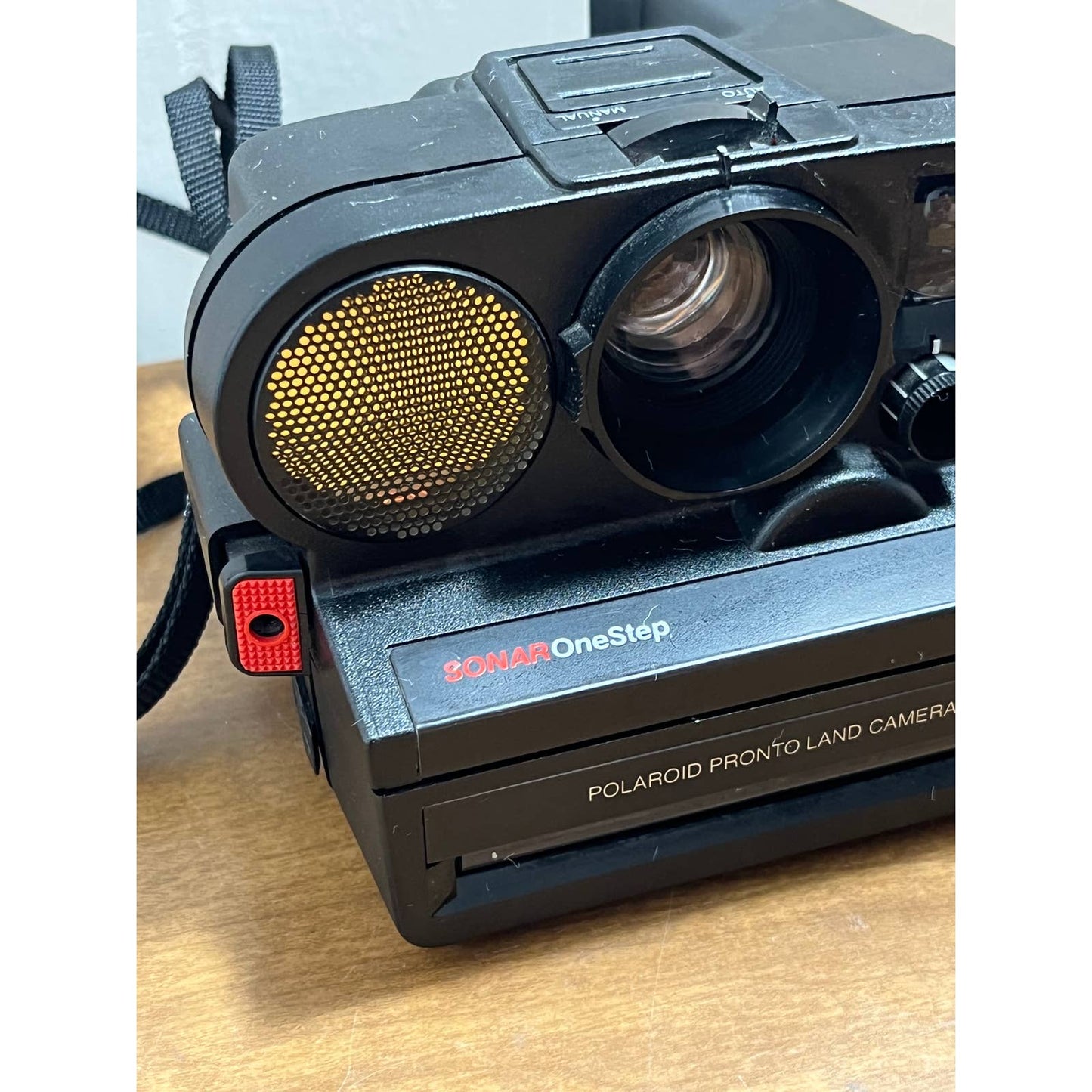 Vtg Polaroid Sonar One Step Pronto SX-70 Land Camera Instant Camera w/ Strap TB8