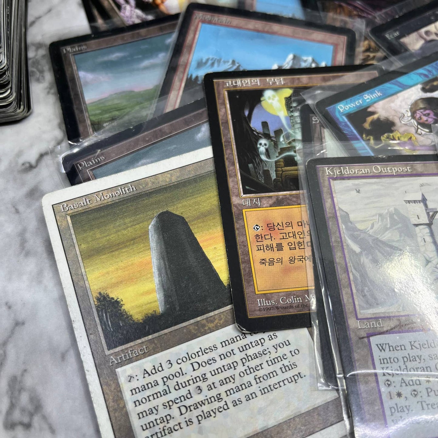 HUGE Collection of Vintage Magic The Gathering MTG Cards Mostly 90s Era