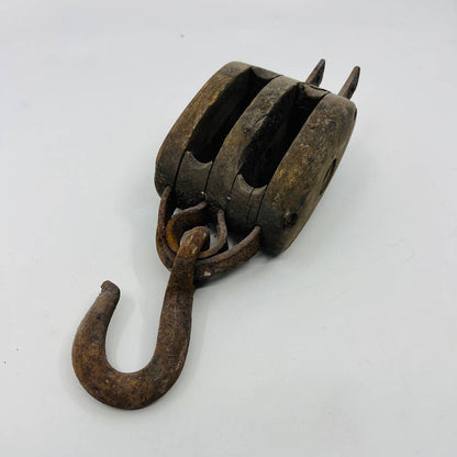 Vintage Antique Farmhouse Primitive Wood and Metal Pulley w/ Hook 9x3 TA9