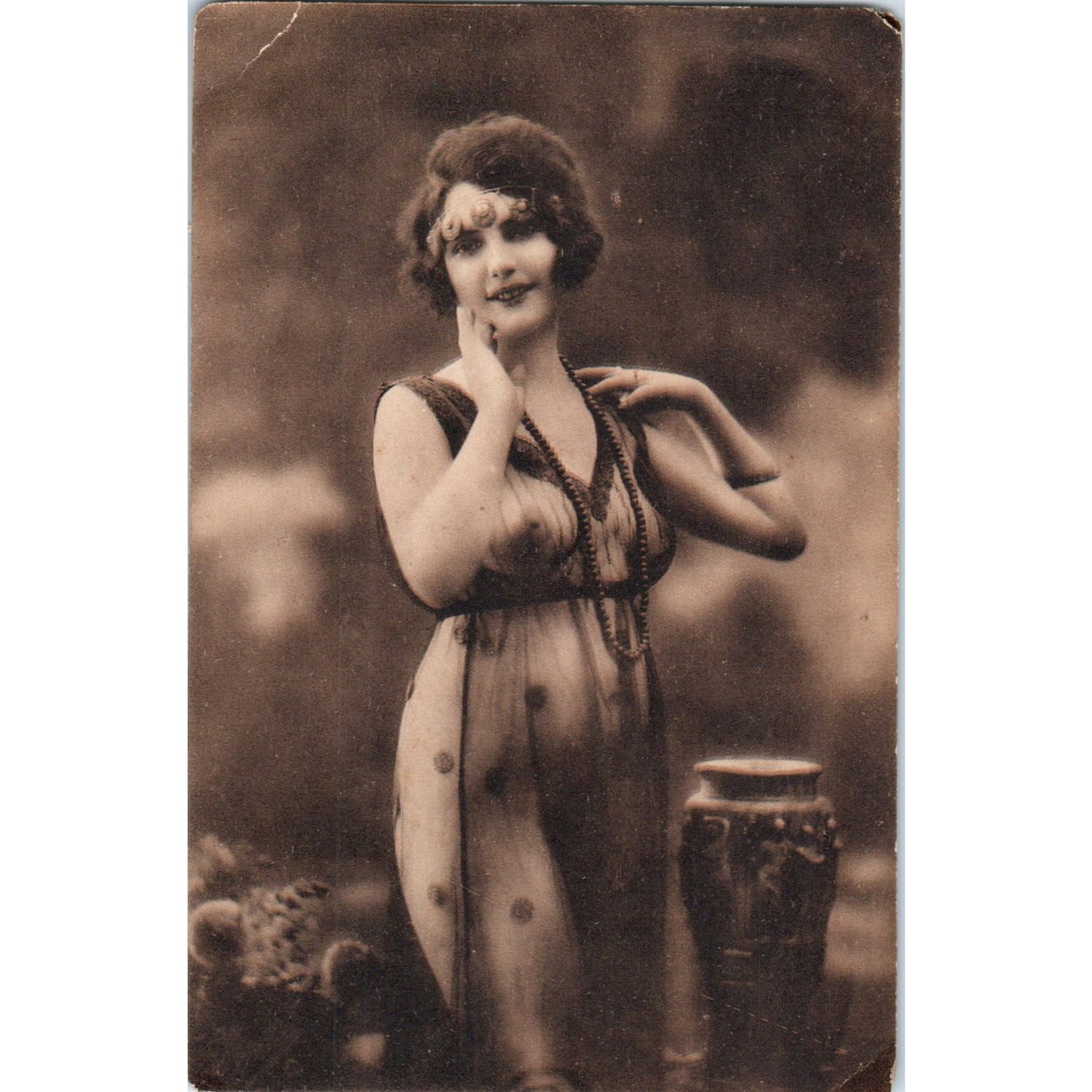 Jean AGÉLOU. Fernande and her friends - Original Postcard P3-4