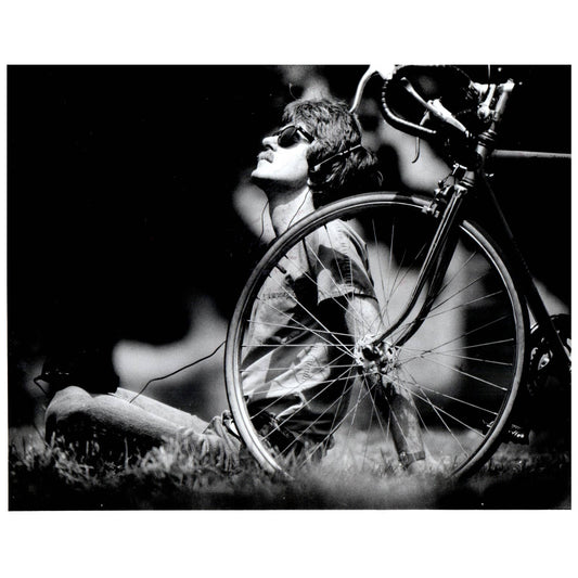 1987 Press Photo Cycling Bike Rider With Walkman Photo Steven LaBadessa 8x10 AD3