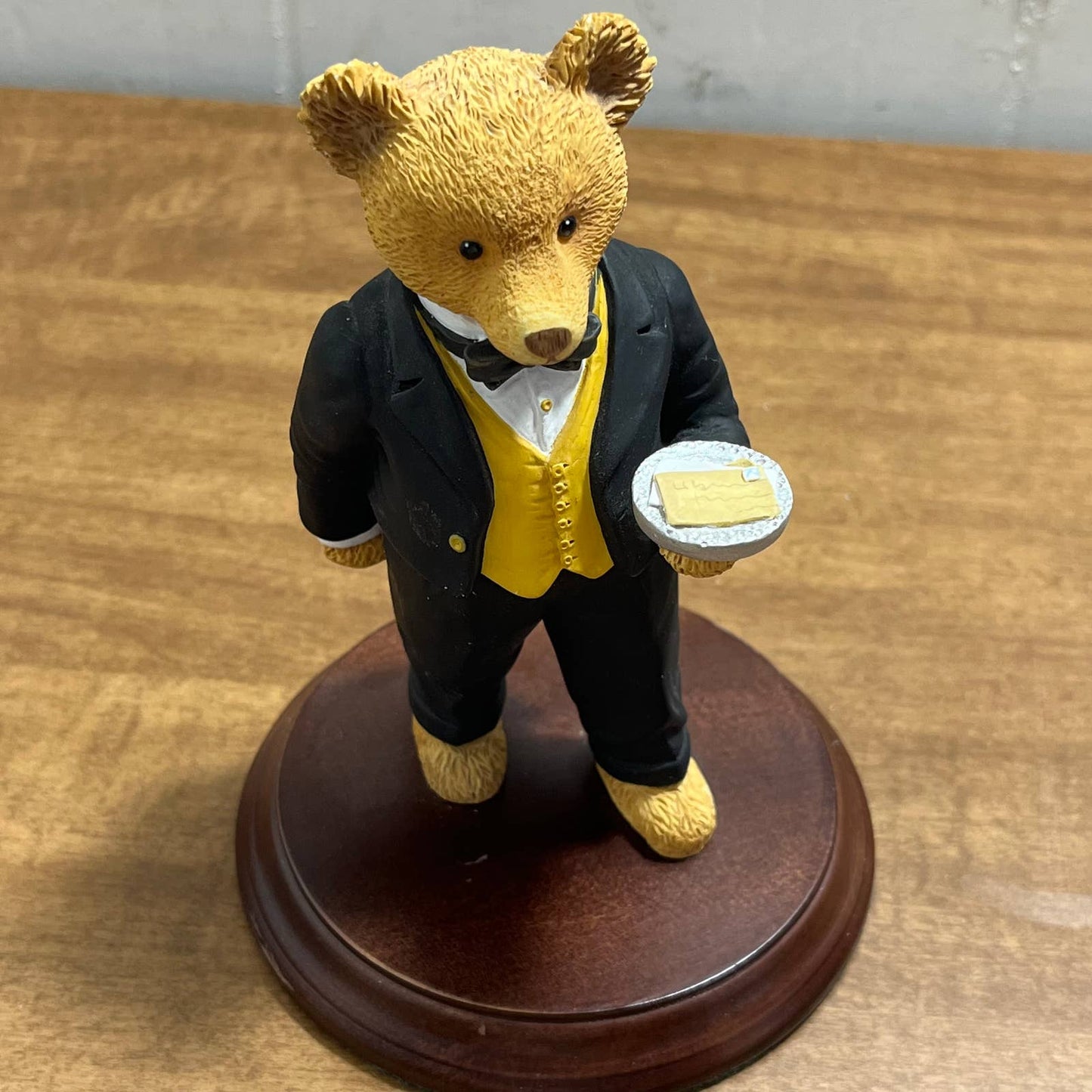 DEPARTMENT 56 UPSTAIRS DOWNSTAIRS BEARS Barker the Butler In Charge TA2