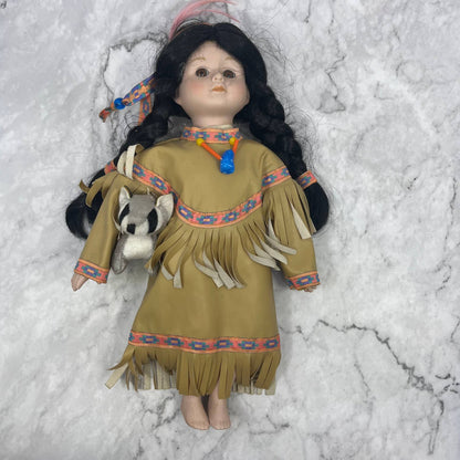 DanDee Pocahontas Porcelain Native American Girl Doll With Raccoon 12" TI8