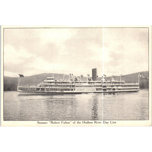 Steamer Robert Fulton on the Hudson River Day Line Winsch Postcard TK1-P13