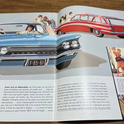 1961 Oldsmobile Full Size Booklet/brochure '61 Olds Super 88/classic 98/f-85 B2