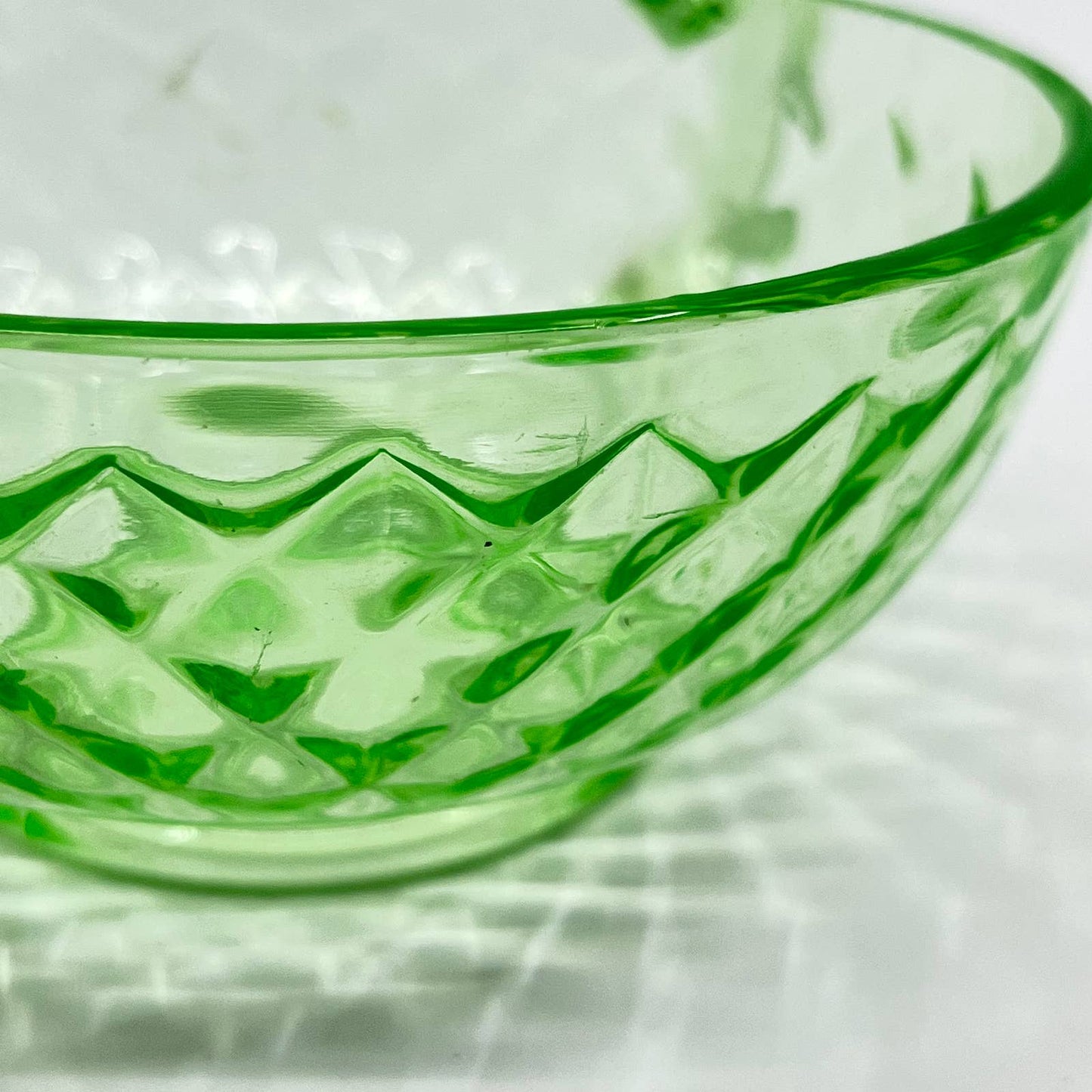 Imperial Glass DIAMOND QUILTED Green 2-Handled Cream Soup Bowl TE7