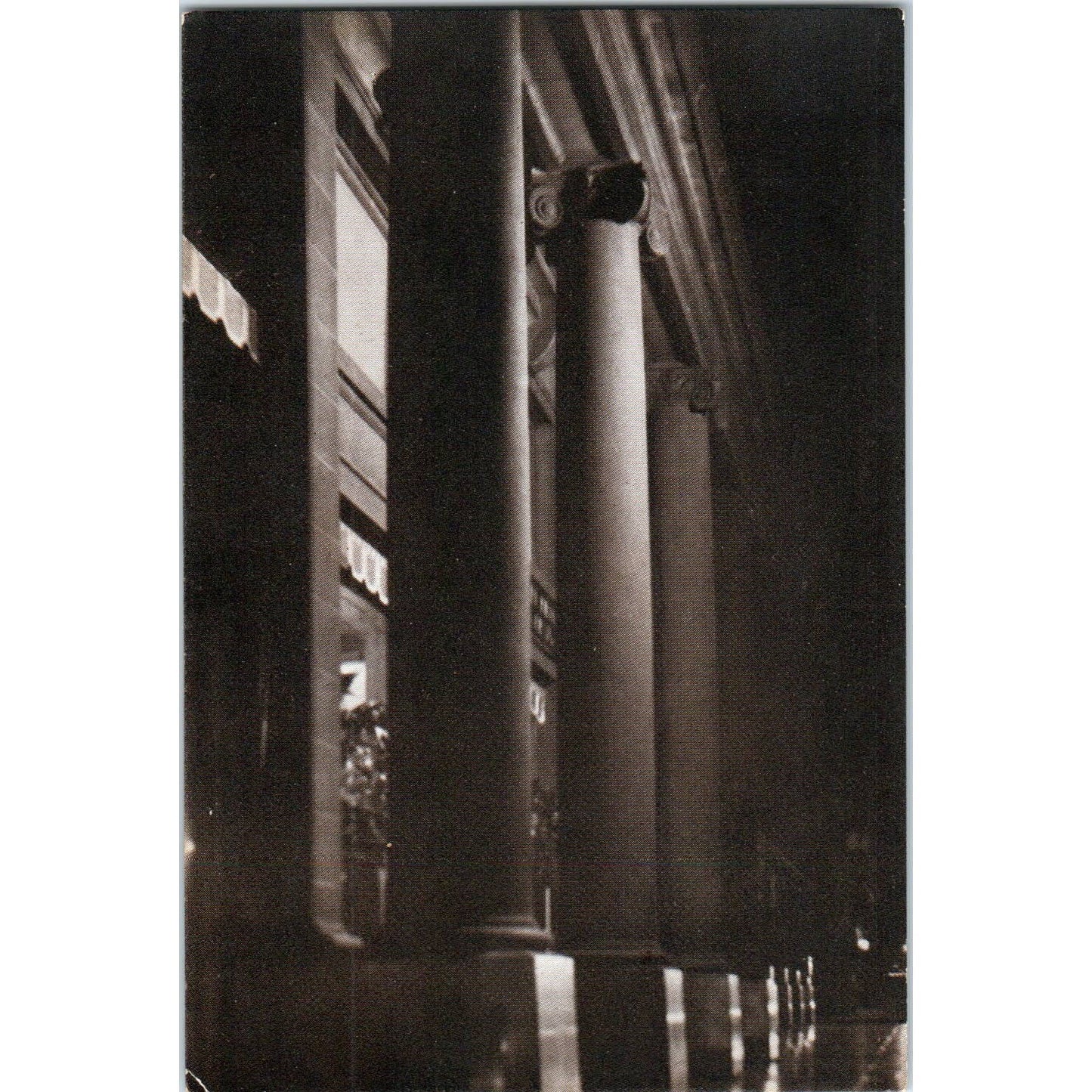 Marshall Field & Co Chicago State Street Entrance Original Postcard TK1-25