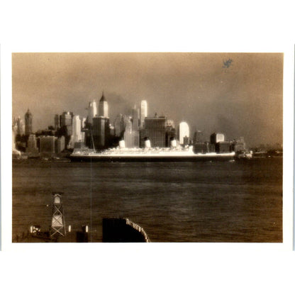 c1930 Original Photo S.S. Majestic Steamship on River in Southampton 3x4 TJ9-PG7