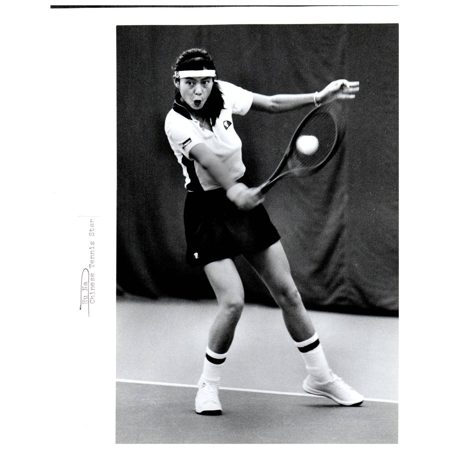 1983 Original Press Photo Women's Tennis Hu Na Japan ~8x10" AD2-2