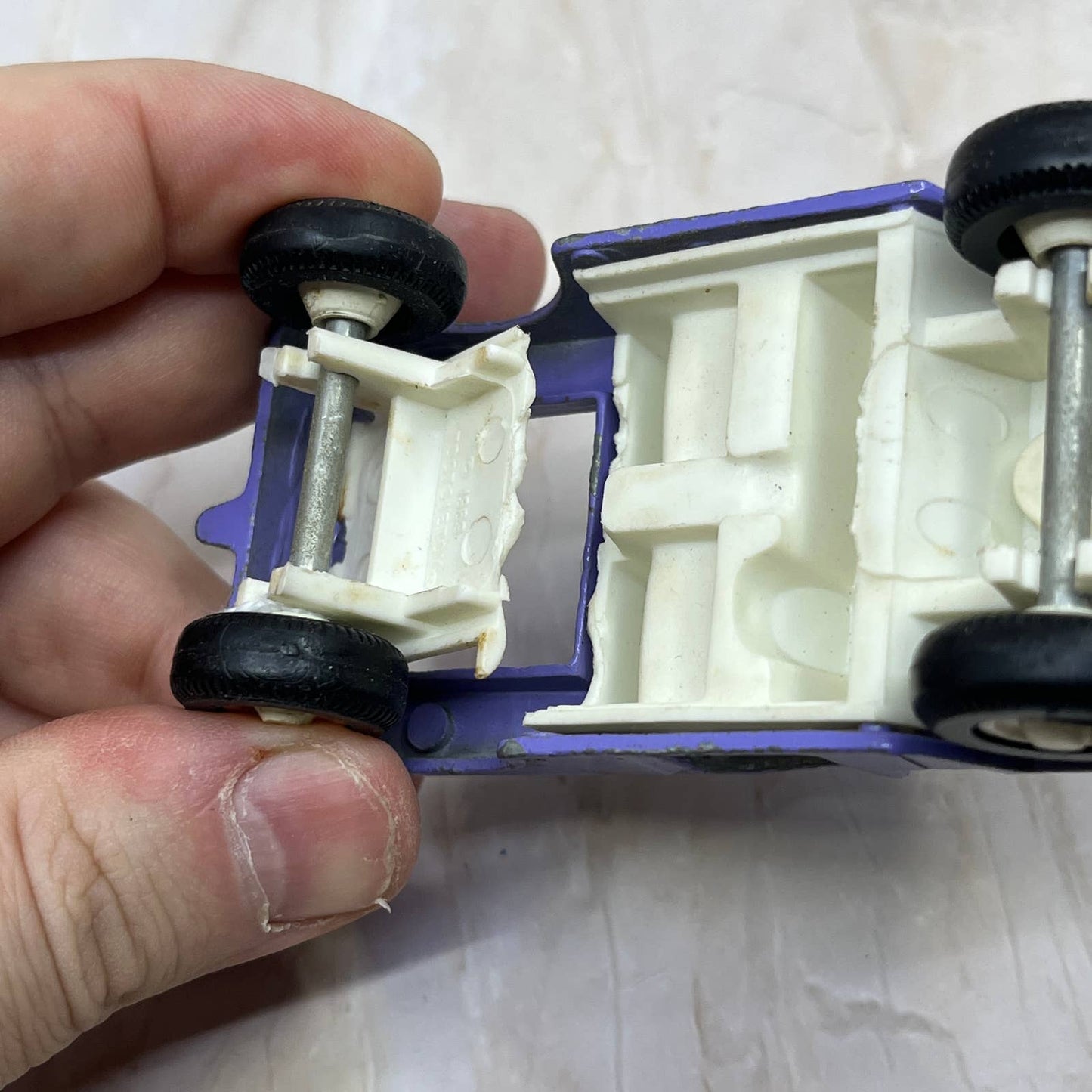 Vintage Jeep Tootsietoy 4" Lilac Purple Toy Diecast Car 1969  TC5-S1